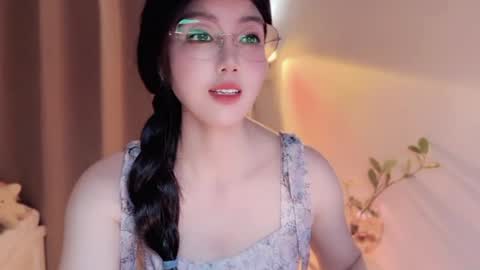 Snapshot of yuner0715 chatting on July 2026 02:43:02 PM YunEr online show from July 2026 02:43:02 PM