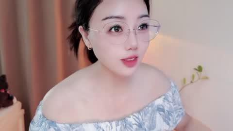 Snapshot of yuner0715 chatting on July 2026 02:50:01 AM YunEr online show from July 2026 02:50:01 AM