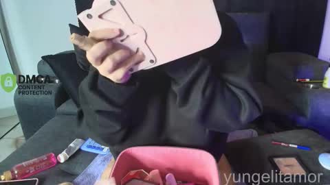 Snapshot of yungelitamor_ chatting on November 2025 04:45:02 AM ELITA online show from November 2025 04:45:02 AM