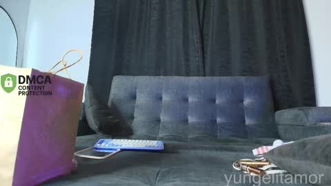 Snapshot of yungelitamor_ chatting on November 2025 04:45:02 AM ELITA online show from November 2025 04:45:02 AM