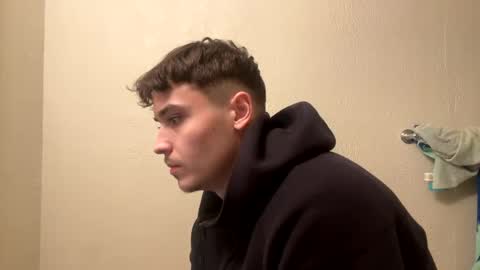 yungstudbev online show from December 2024 01:53:01 AM