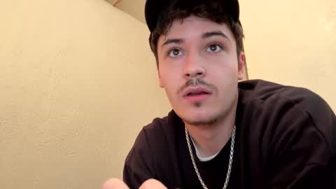 yungstudbev online show from October 2025 06:39:01 PM