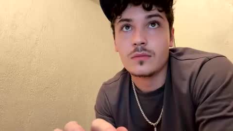 yungstudbev online show from October 2025 10:10:01 PM