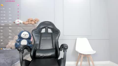 Snapshot of yunleah chatting on November 2025 01:22:04 PM yunleah online show from November 2025 01:22:04 PM