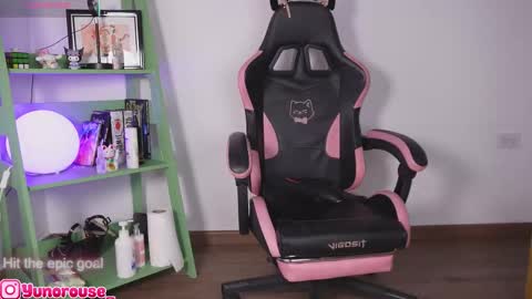 yunorose_ online show from November 2025 03:27:01 AM