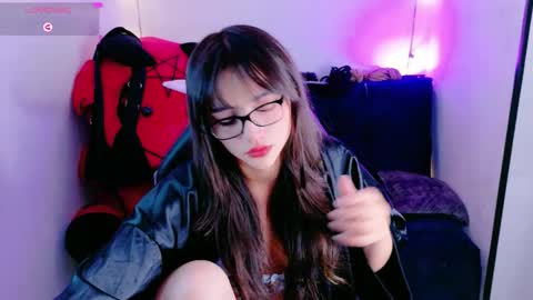 Haruno online show from November 2025 02:06:01 PM