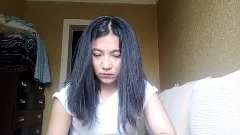 Yuna online show from November 2025 04:03:01 AM