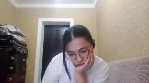 Yuna online show from November 2025 04:22:01 AM