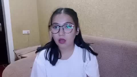 Yuna online show from November 2025 01:11:01 PM