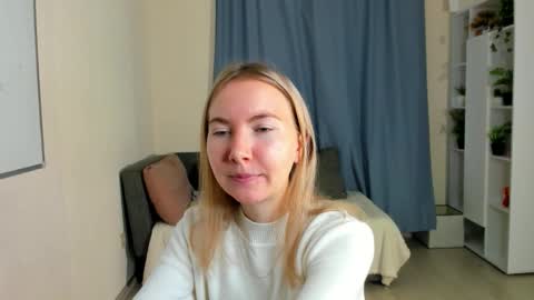 Snapshot of yuricazel chatting on November 2025 07:30:02 AM Alesia online show from November 2025 07:30:02 AM