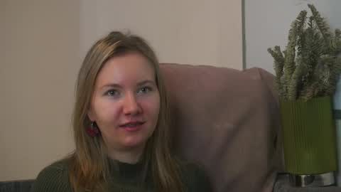 Snapshot of yuricazel chatting on January 2026 07:58:02 AM Alesia online show from January 2026 07:58:02 AM