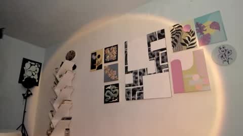 paola online show from December 2025 10:16:01 PM