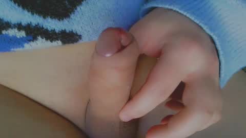 yuu1640927 online show from February 2025 07:10:01 AM