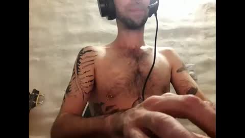 Yuumi online show from December 2024 04:07:02 AM