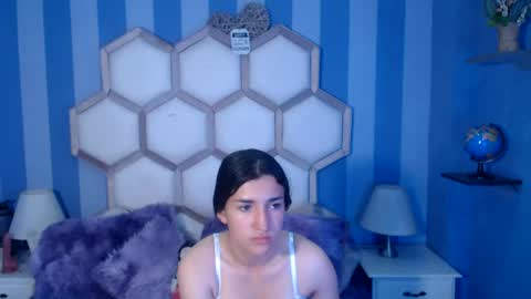 Snapshot of yvi_taylor chatting on July 2026 12:43:01 PM yvi online show from July 2026 12:43:01 PM