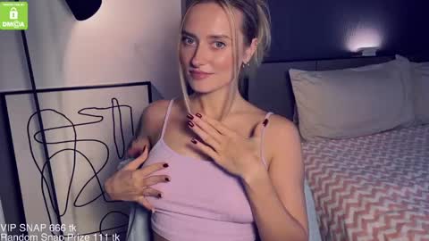 Snapshot of yvie_ chatting on December 2024 09:22:01 AM The Queen Bitch of the United Kingdom online show from December 2024 09:22:01 AM