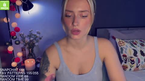The Queen Bitch of the United Kingdom online show from April 2026 06:33:01 AM