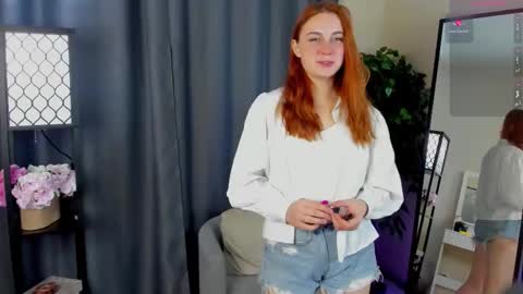 Alisa online show from October 2025 02:01:01 AM
