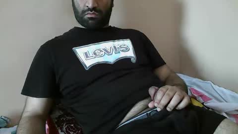 Snapshot of yxxtxxdentyk chatting on April 2026 05:44:02 AM Bi BearXXX online show from April 2026 05:44:02 AM