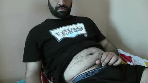 Snapshot of yxxtxxdentyk chatting on May 2026 05:03:02 AM Bi BearXXX online show from May 2026 05:03:02 AM
