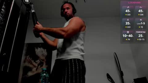 Snapshot of yy_david_yy chatting on November 2025 08:32:01 PM David online show from November 2025 08:32:01 PM