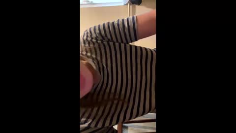 Snapshot of yzza_suave chatting on November 2025 08:45:01 AM yzza_suave online show from November 2025 08:45:01 AM