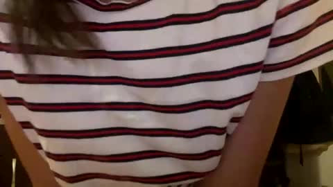 Snapshot of yzza_suave chatting on November 2025 11:43:02 PM yzza_suave online show from November 2025 11:43:02 PM