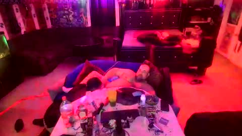 Snapshot of z0rl0c chatting on December 2024 04:32:01 AM Z0RL0C online show from December 2024 04:32:01 AM