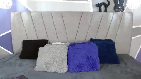 Zack  online show from November 2025 05:49:01 PM