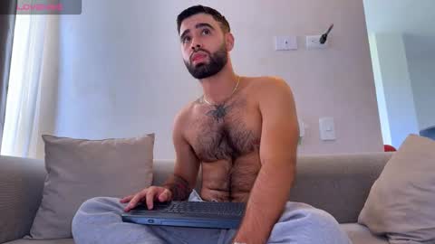 Snapshot of zack_sullivan22 chatting on February 2026 04:33:01 PM zack_sullivan22 online show from February 2026 04:33:01 PM