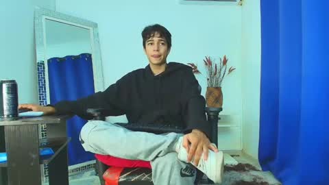 zack online show from February 2025 08:14:02 PM