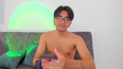 zac online show from February 2025 07:05:01 PM