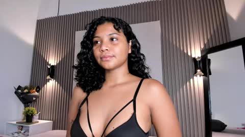 zafira online show from November 2025 11:43:02 AM