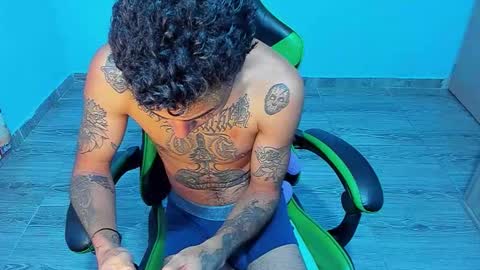 BiG Zafiro online show from February 2026 11:30:02 AM