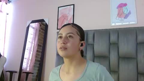 Snapshot of zaida_1 chatting on June 2026 09:20:01 PM Zaida online show from June 2026 09:20:01 PM