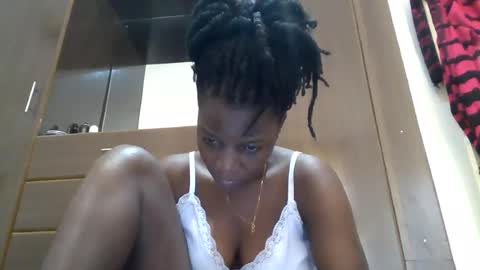 Snapshot of zainxxxx chatting on July 2026 09:22:01 AM zainxxxx online show from July 2026 09:22:01 AM