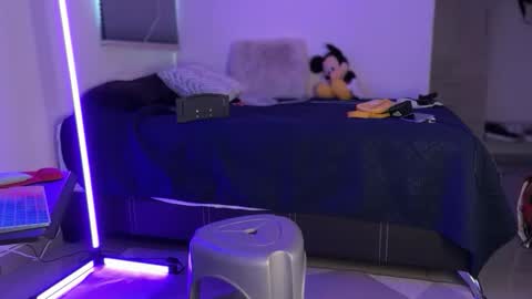 zamirxxxbig online show from February 2026 06:37:02 PM