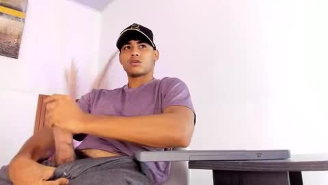 Zander online show from February 2026 12:44:02 PM