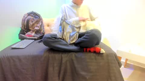 Snapshot of zane_belville chatting on June 2026 11:24:02 AM Zane Belville online show from June 2026 11:24:02 AM