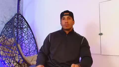 Snapshot of zanemaverick chatting on November 2025 11:43:02 AM zanemaverick online show from November 2025 11:43:02 AM