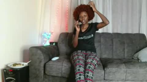 Snapshot of zara_lae chatting on September 2025 10:38:02 AM nicky online show from September 2025 10:38:02 AM