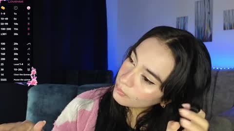 Snapshot of zaradames_ chatting on November 2025 04:02:02 AM zaradames_ online show from November 2025 04:02:02 AM