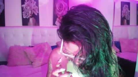 Snapshot of zarahbennet chatting on June 2026 05:17:02 PM Zarah online show from June 2026 05:17:02 PM