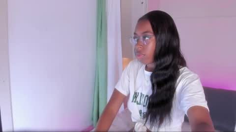 Snapshot of zaraprescott chatting on April 2026 08:28:01 PM SARA online show from April 2026 08:28:01 PM