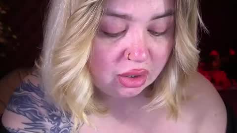 Lola online show from April 2026 08:57:02 PM