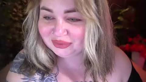 Lola online show from June 2026 07:33:01 PM