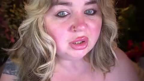 Lola online show from July 2026 08:07:01 PM