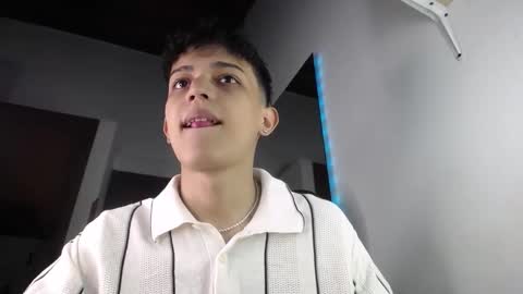 Snapshot of zarekneo chatting on September 2025 11:30:02 PM Zarek online show from September 2025 11:30:02 PM