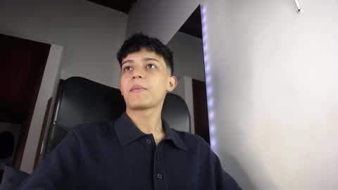 Snapshot of zarekneo chatting on October 2025 08:09:02 PM Zarek online show from October 2025 08:09:02 PM