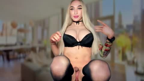 Snapshot of zarinastoun20 chatting on February 2025 11:53:02 PM ZARINA online show from February 2025 11:53:02 PM